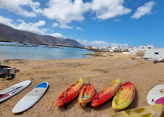 Marrakech Beach, La Graciosa. * Caleta de Sebo